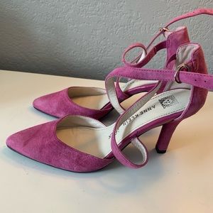Fuchsia Pumps